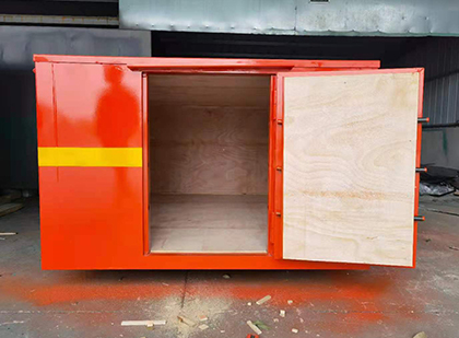 东风车载炸药箱